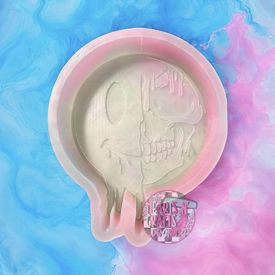 Smiley Skull Drip Silicone Mold